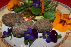 Cleavers meat patties with salad